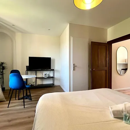 Pepiniere Renove Et Equipe Apartment