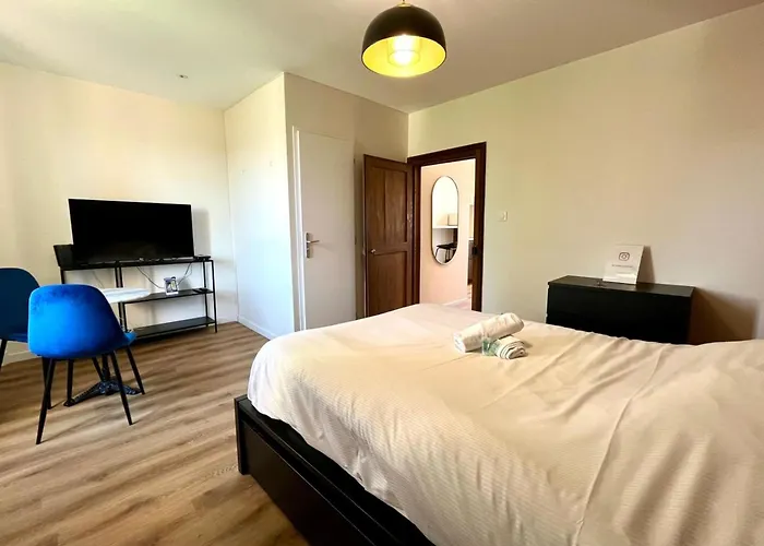 Pepiniere Renove Et Equipe