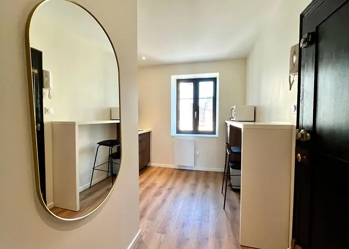 Pepiniere Renove Et Equipe 公寓